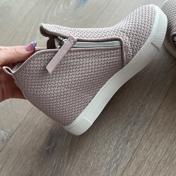 Steve Madden girls wedge sneakers - Picture 5 of 11